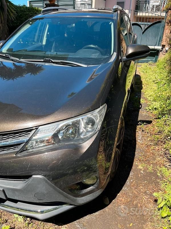 Usata Toyota RAV4 143 CV (105 kW) 2015 SUV