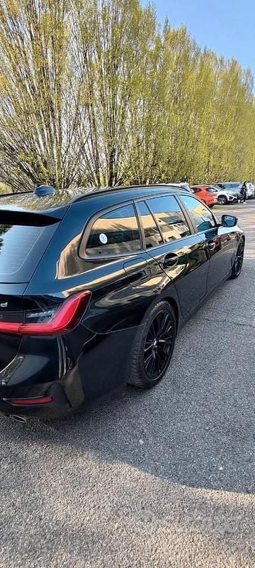 Usata BMW 318 Advantage 150 CV (110 kW) 2019 Nero Station wagon