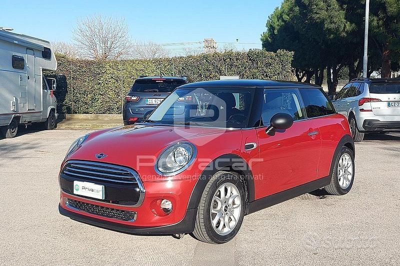 Usata Mini Cooper 136 CV (100 kW) 2016 Rosso Utilitaria