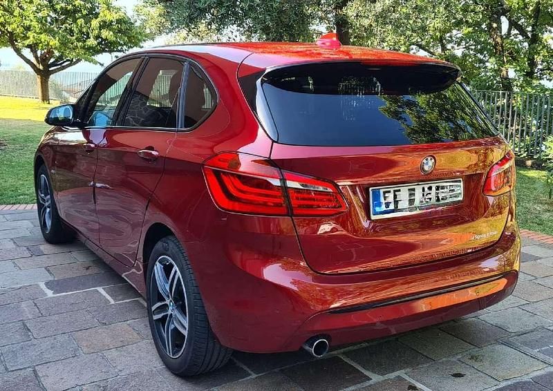 Usata BMW 218 Active Tourer Sport Line 150 CV (110 kW) 2016 Rosso Monovolume