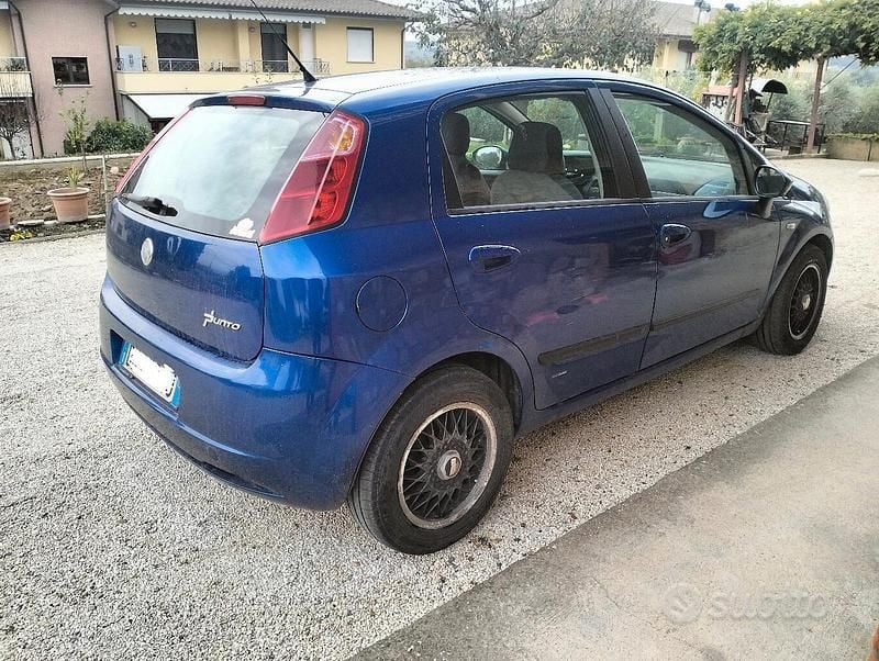 Usata Fiat Grande Punto 75 CV (55 kW) 2007 Utilitaria
