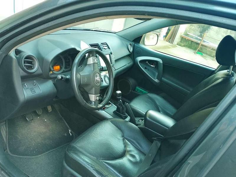Usata Toyota RAV4 Luxury 177 CV (130 kW) 2008 SUV