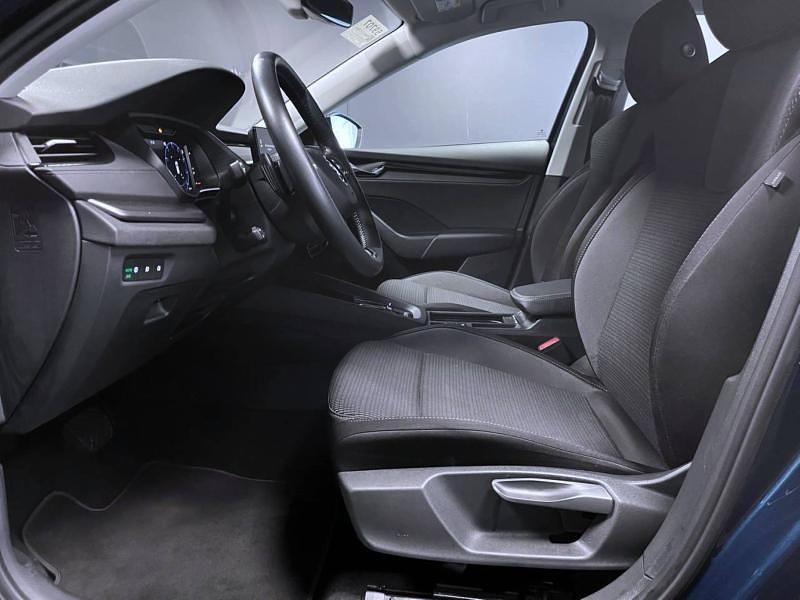 Begagnad Skoda Octavia Executive 116 HK (85 kW) 2023 Vari colori pastello Kombi