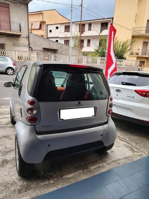 Usata Smart ForTwo Coupé Passion 61 CV (44 kW) 2004 Argento Coupé