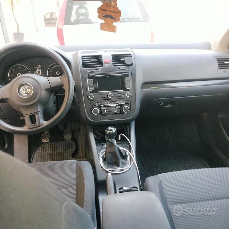 Usata VW Jetta 2010 Grigio Berlina