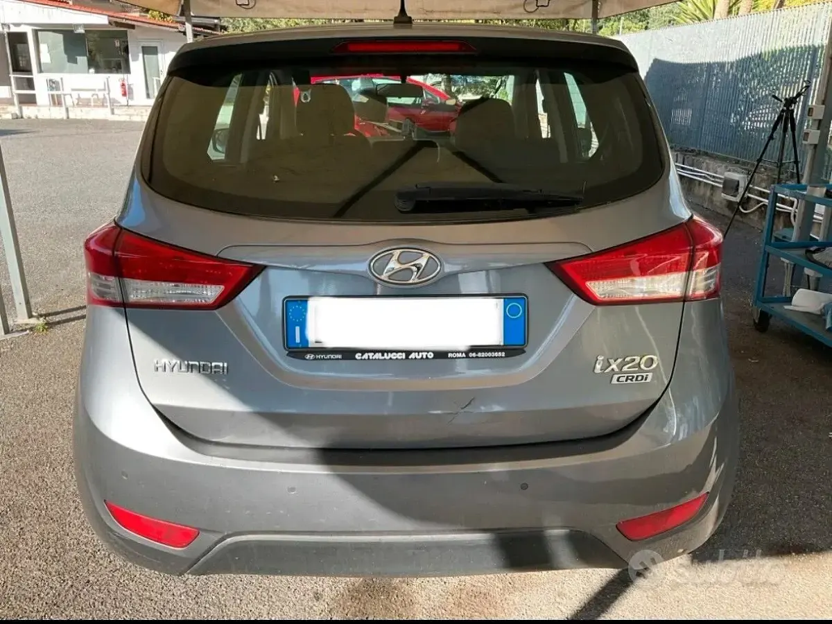 Usata Hyundai ix20 90 CV (66 kW) 2012 Grigio Utilitaria