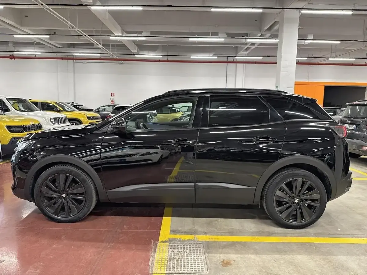 Usata Peugeot 3008 GT 131 CV (96 kW) 2022 Nero SUV