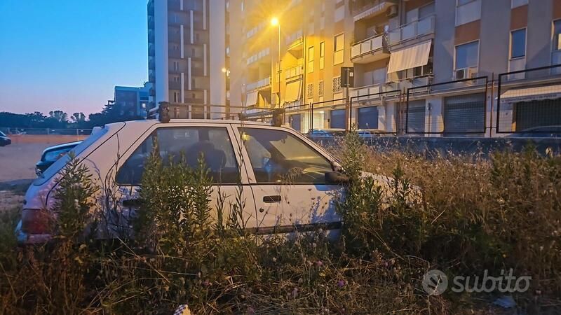 Usata Peugeot 106 50 CV (36 kW) 1998 Bianco Utilitaria