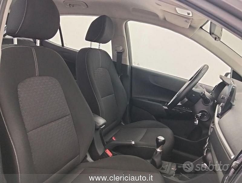 Usata Kia Picanto Style 67 CV (49 kW) 2023 Grigio Utilitaria