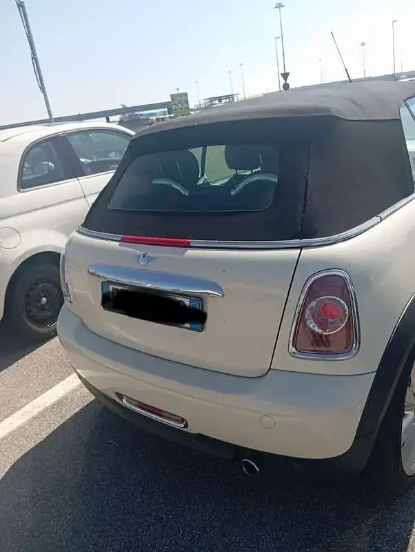 Usata Mini One Cabriolet 98 CV (72 kW) 2012 Cabrio