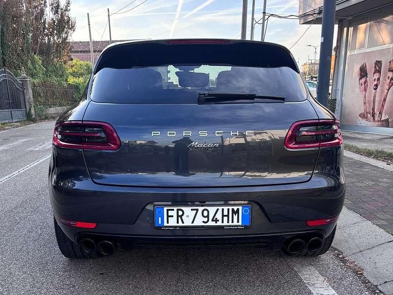 Usata Porsche Macan 252 CV (185 kW) 2018 Grigio SUV