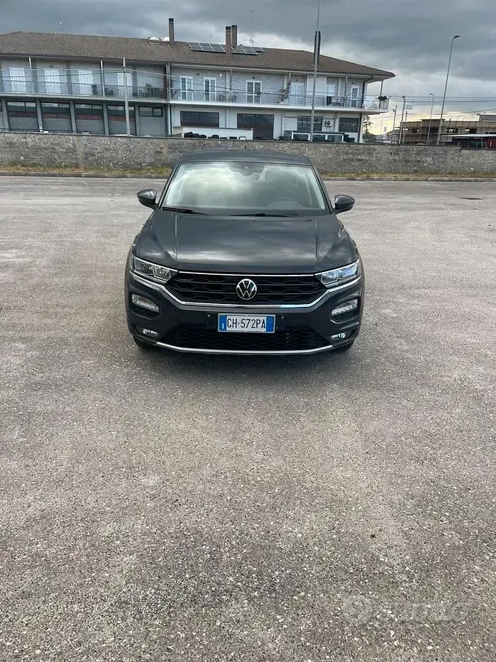 Usata VW T-Roc 150 CV (110 kW) 2021 Grigio SUV