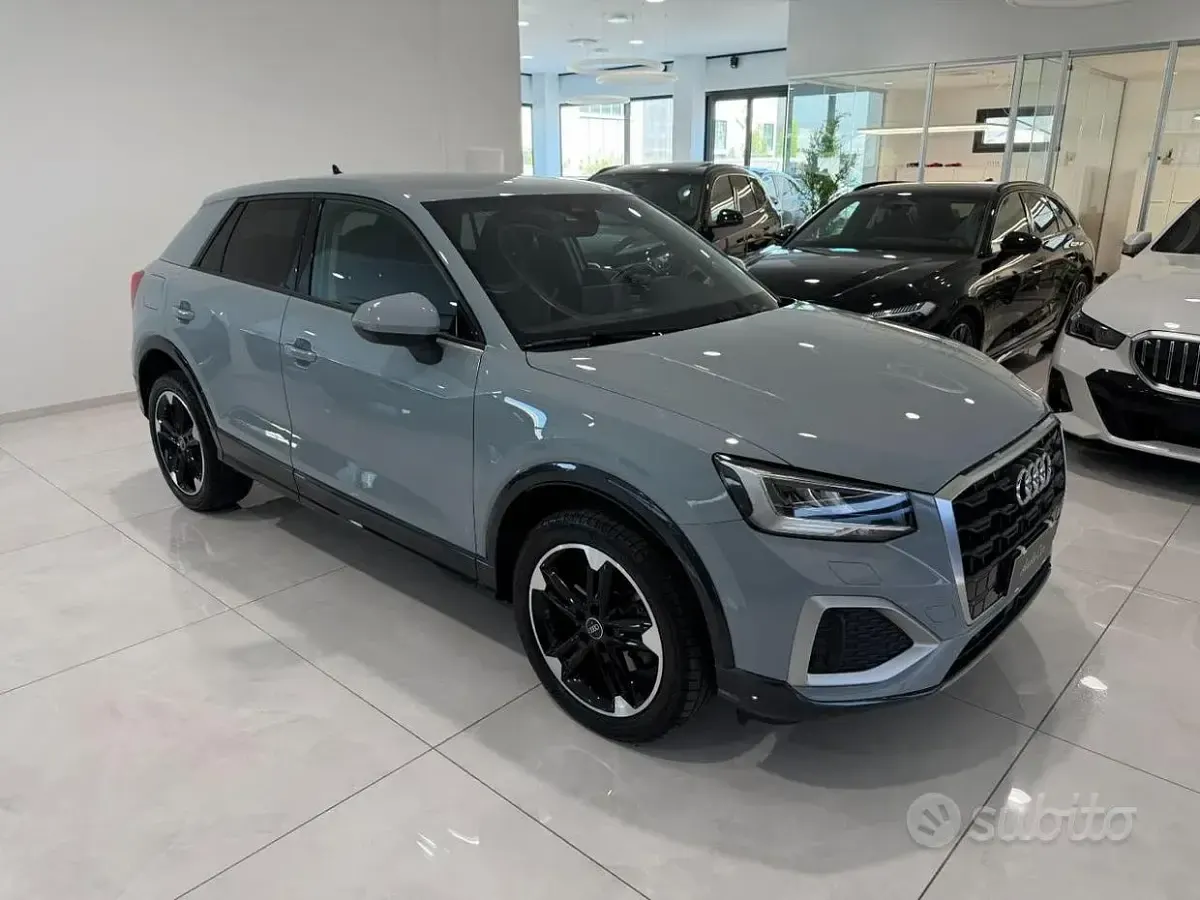 Usata Audi Q2 Admired 150 CV (110 kW) 2023 Grigio SUV