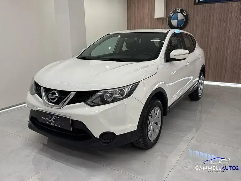 Usata Nissan Qashqai N-Connecta 110 CV (80 kW) 2014 Bianco SUV