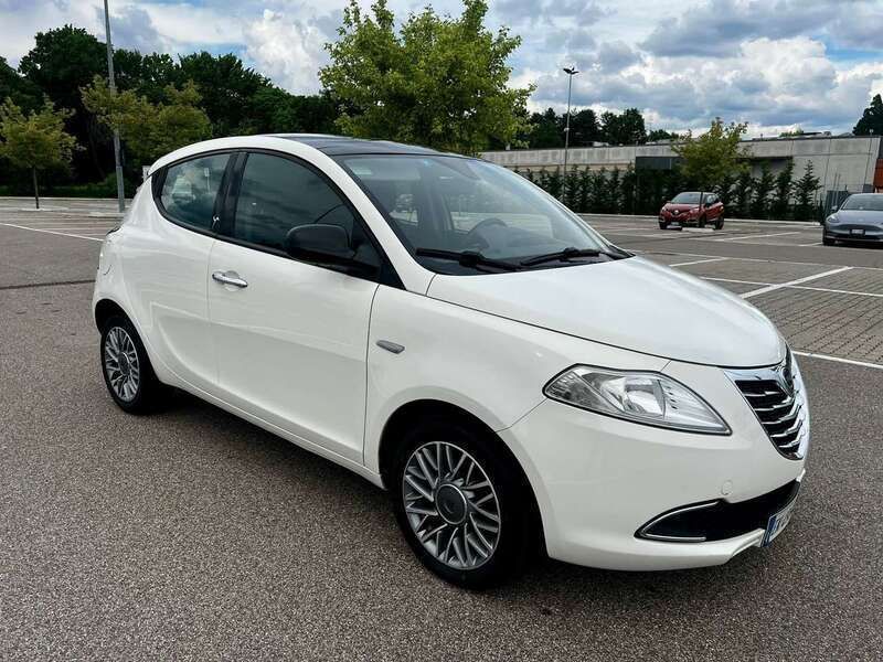 Usata Lancia Ypsilon S 86 CV (63 kW) 2012 Bianco Utilitaria