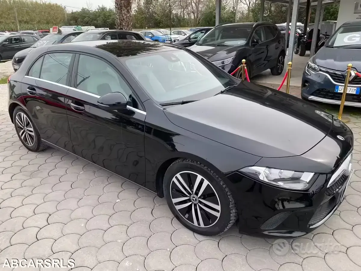 Usata Mercedes A160 Business 109 CV (80 kW) 2019 Nero Berlina