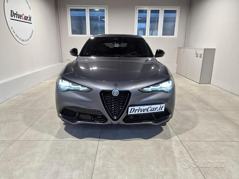 Usata Alfa Romeo Stelvio Veloce 210 CV (154 kW) 2024 Grigio SUV