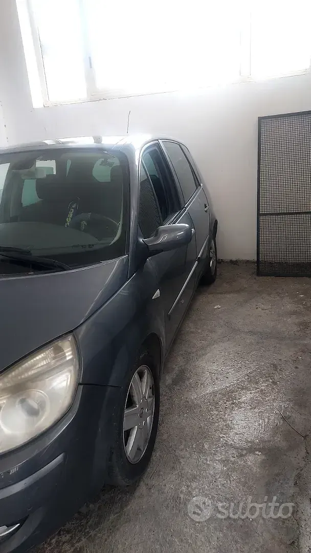 Usata Renault Scenic E-Tech 2008 Blu Monovolume