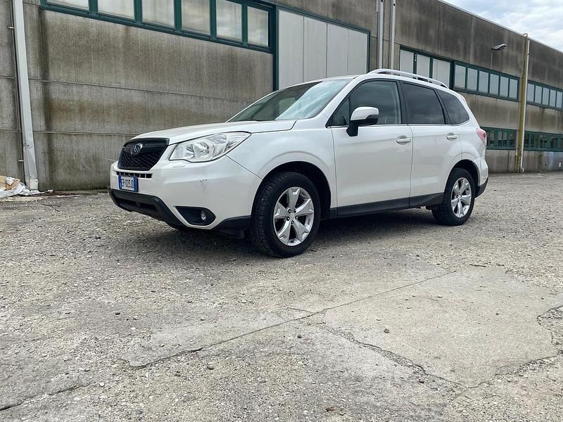 Usata Subaru Forester 147 CV (108 kW) 2013 Bianco SUV