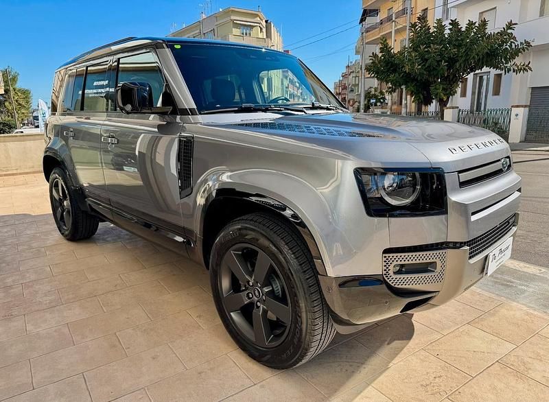 Usata Land Rover Defender HSE Dynamic 248 CV (182 kW) 2023 Grigio SUV