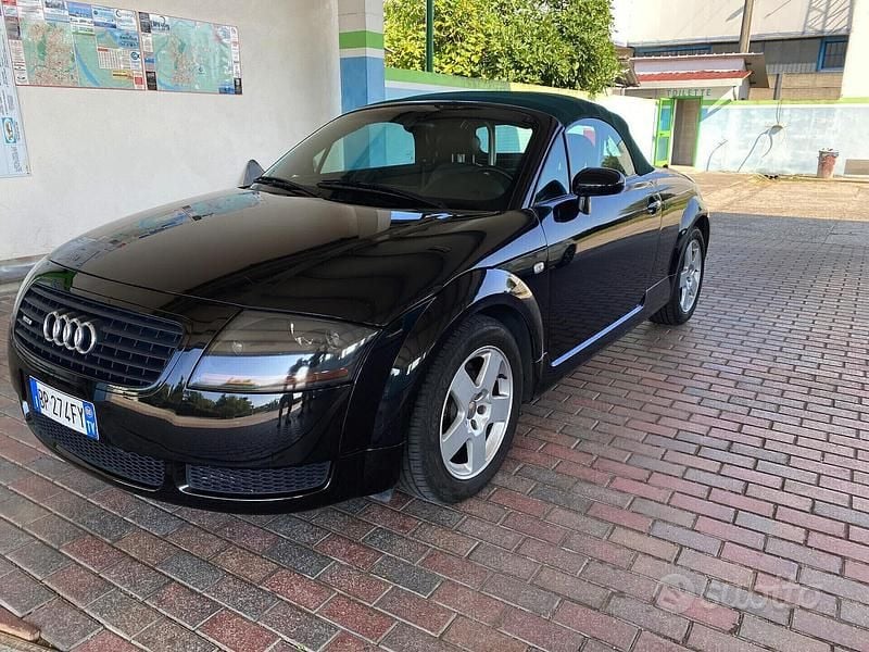 Nero Usata 2000 Audi TT Roadster Cabrio | 6800 € (Super prezzo) - Immagine 1/4