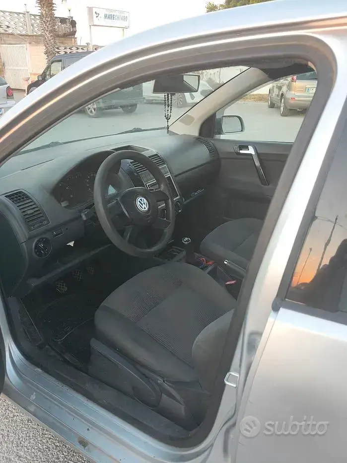Usata VW Polo 75 CV (55 kW) 2002 Grigio Berlina
