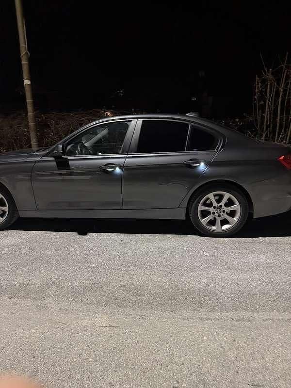 Usata BMW 318 Gran Turismo 150 CV (110 kW) 2015 Berlina