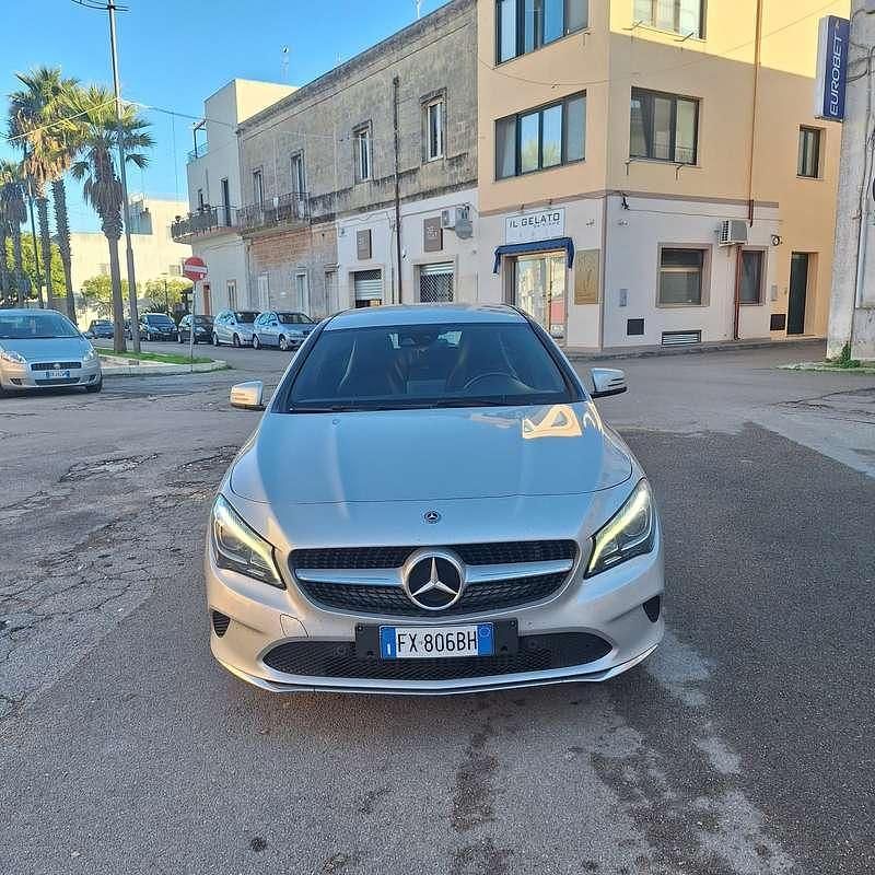 Usata Mercedes CLA200 Shooting Brake Executive 136 CV (100 kW) 2019 Station wagon