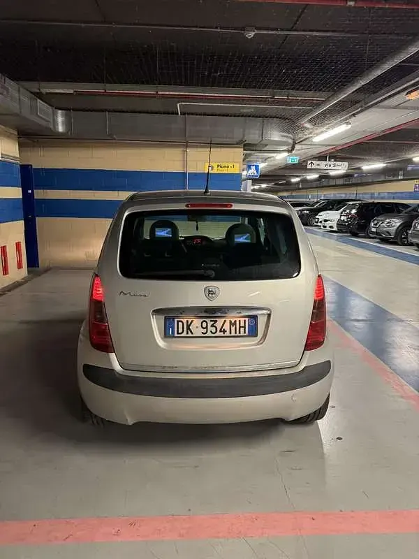 Usata Lancia Musa 95 CV (69 kW) 2007 Monovolume