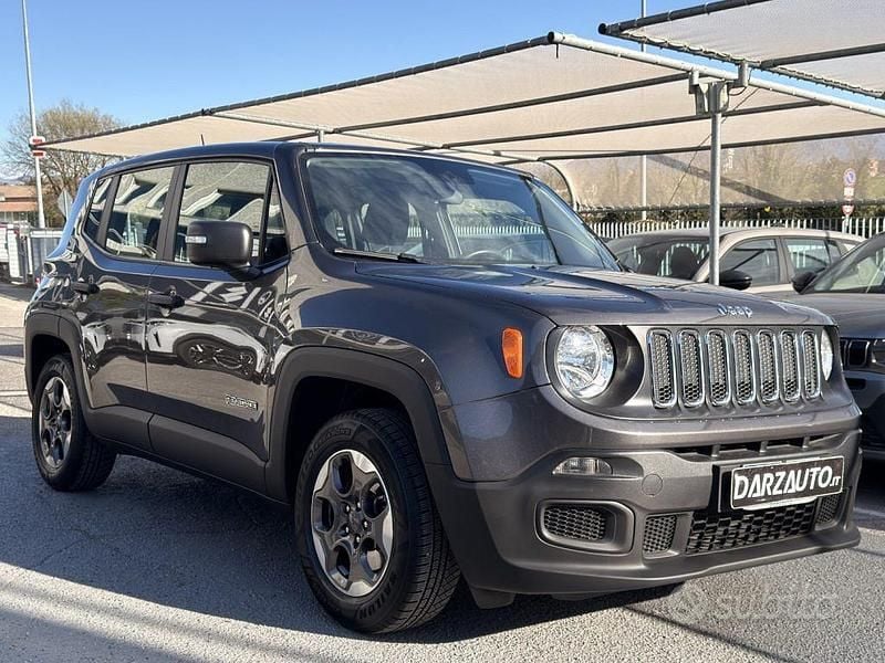 Occasion Jeep Renegade Sport 110 ch (80 kW) 2017 Gris SUV