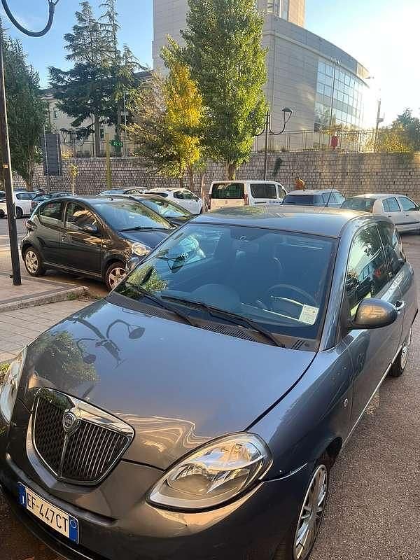 Usata Lancia Ypsilon 69 CV (50 kW) 2010 Utilitaria