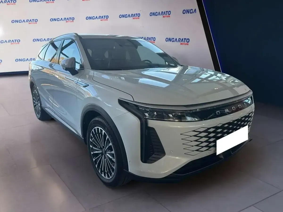 Nuova Omoda 9 537 CV (394 kW) 2026 Grigio SUV