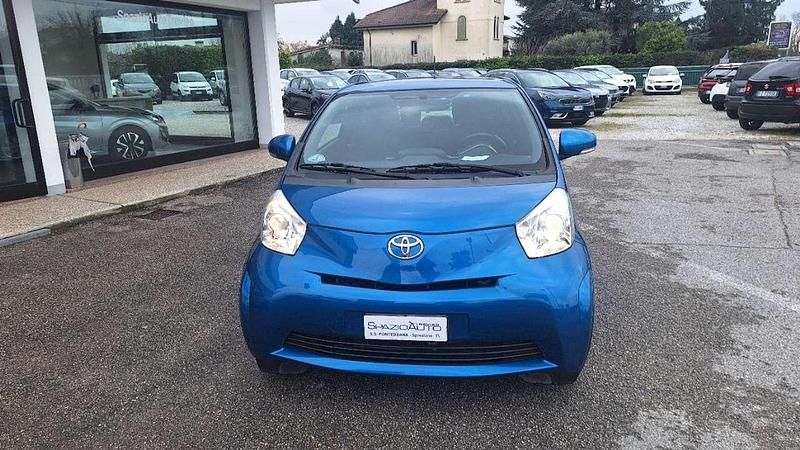 Usata Toyota iQ Sol 68 CV (50 kW) 2010 Other Utilitaria
