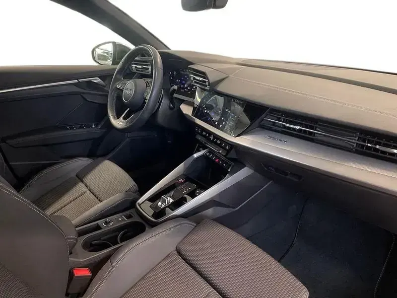 Usata Audi S3 Sportback Design 310 CV (228 kW) 2024 Nero Utilitaria