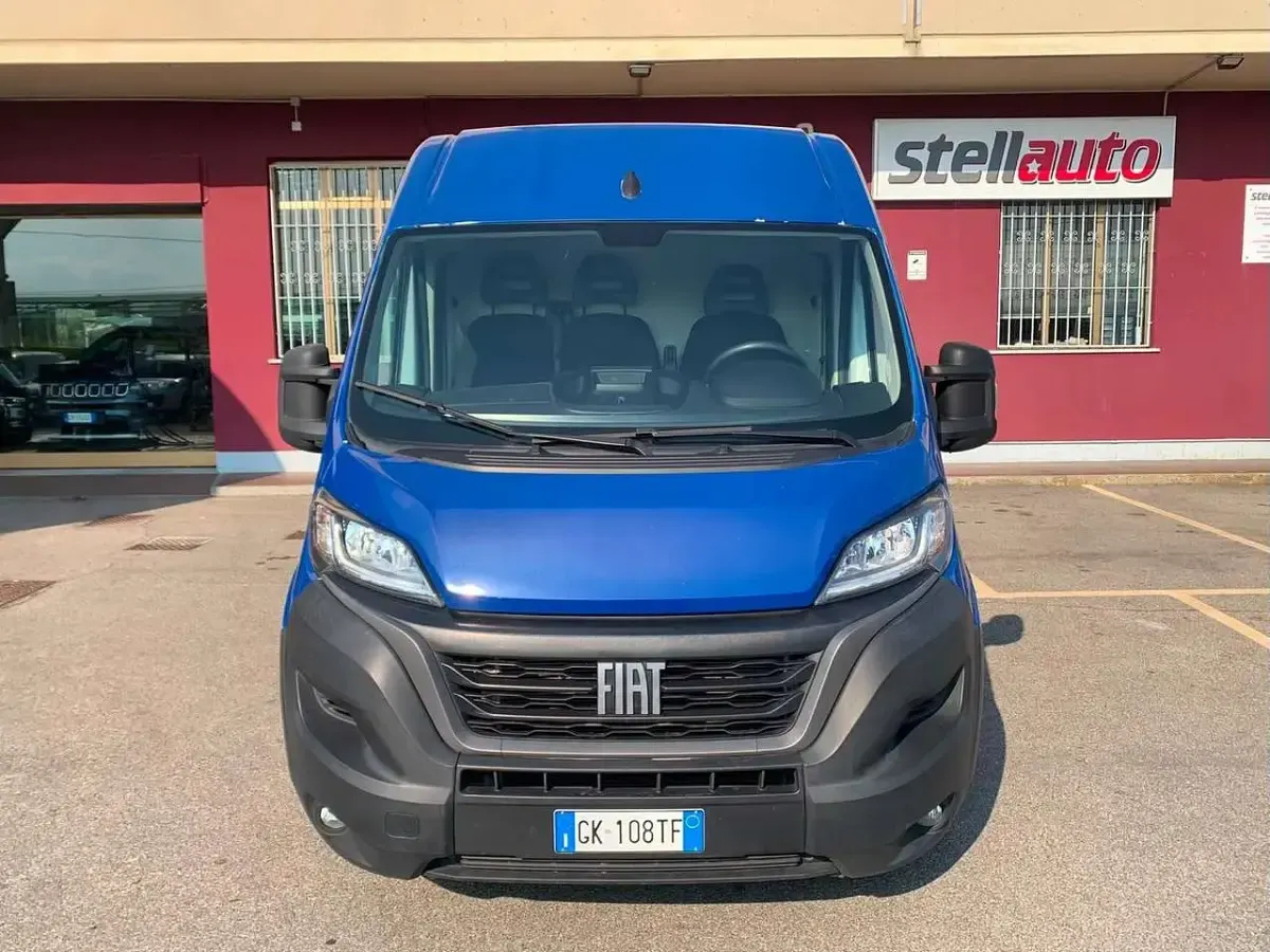 Usata Fiat Ducato 140 CV (102 kW) 2022 Blu/azzurro Furgone