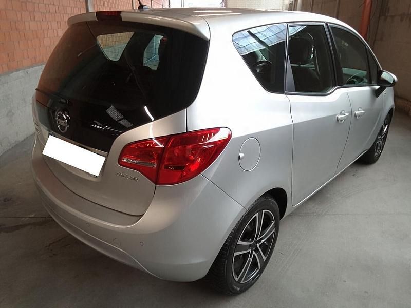 Usata Opel Meriva Innovation 120 CV (88 kW) 2017 Argento Monovolume