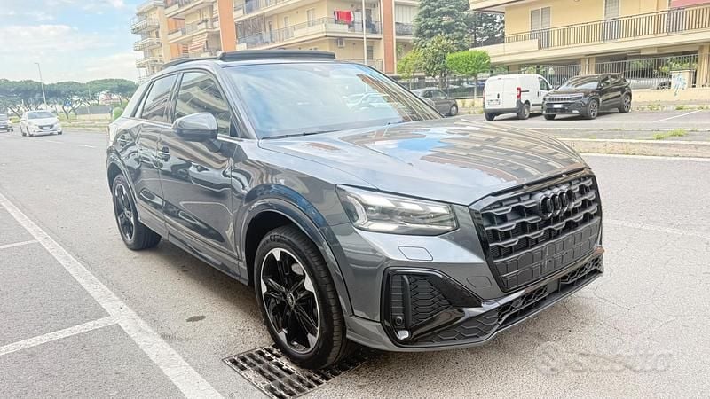 Usata Audi Q2 Ambiente 150 CV (110 kW) 2024 Grigio SUV