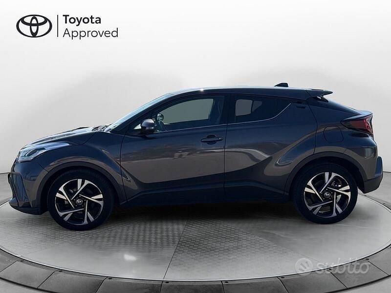 Usata Toyota C-HR Trend 122 CV (89 kW) 2023 Grigio SUV