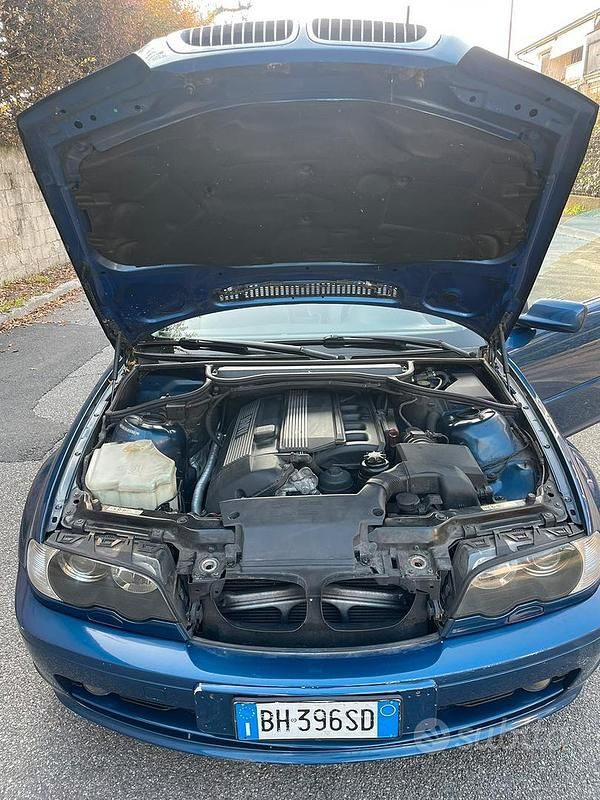 Usata BMW 323 170 CV (125 kW) 2000 Blu Berlina
