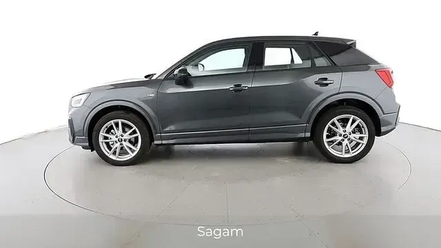 Nuova Audi Q2 S-Line 150 CV (110 kW) 2025 Grigio daytona perla SUV