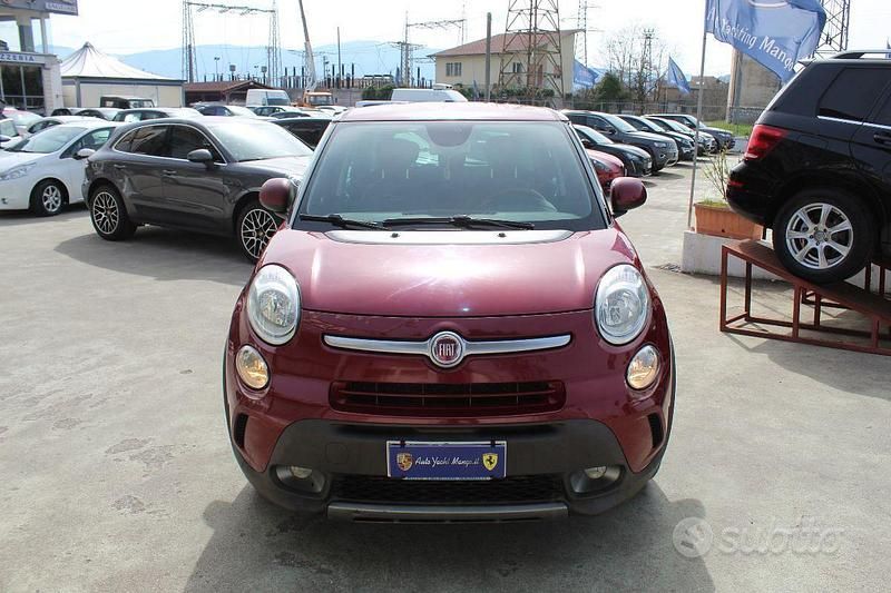 Usata Fiat 500L Trekking 105 CV (77 kW) 2014 Bordeaux Monovolume
