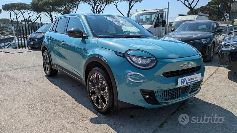 Usata Fiat 600 La Prima 110 CV (80 kW) 2025 Verde SUV
