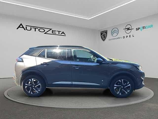 Begagnad Peugeot 2008 GT 131 HK (96 kW) 2022 Grå SUV