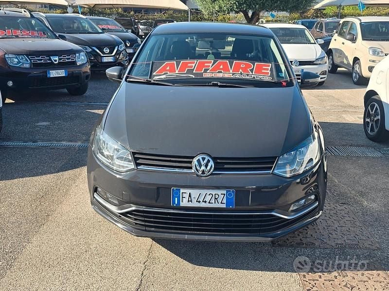 Usata VW Polo Comfortline 90 CV (66 kW) 2015 Grigio Berlina