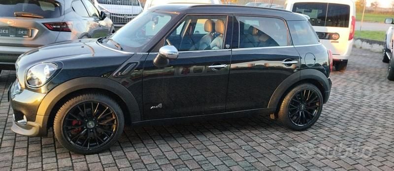 Usata Mini Cooper S Countryman 184 CV (135 kW) 2012 Nero SUV
