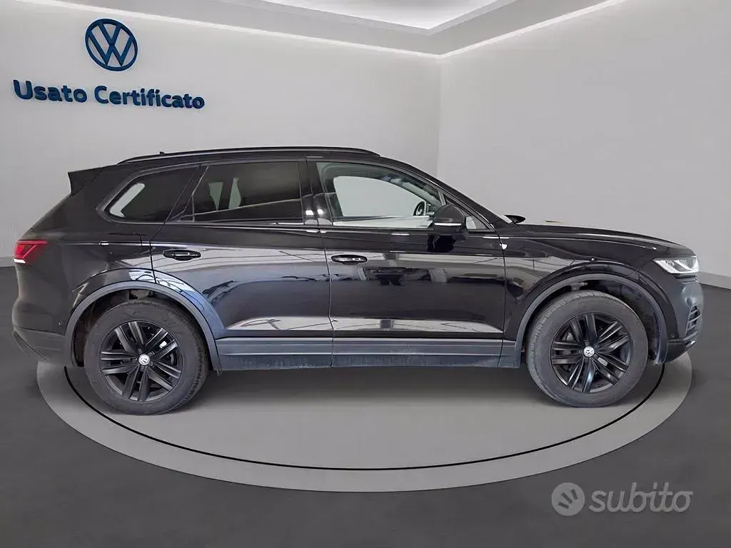 Usata VW Touareg Advance 231 CV (169 kW) 2019 Nero perla SUV