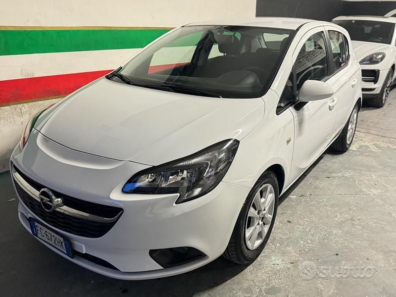 Usado Opel Corsa 75 HP (55 kW) 2016 Branco Citadino