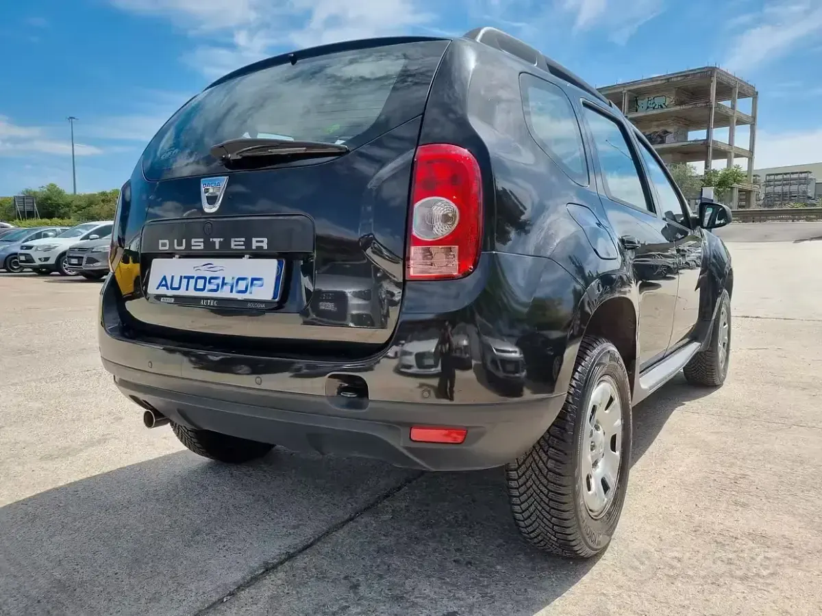 Usata Dacia Duster Lauréate 107 CV (78 kW) 2013 Nero SUV
