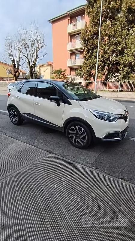 Usata Renault Captur 90 CV (66 kW) 2013 Bianco SUV
