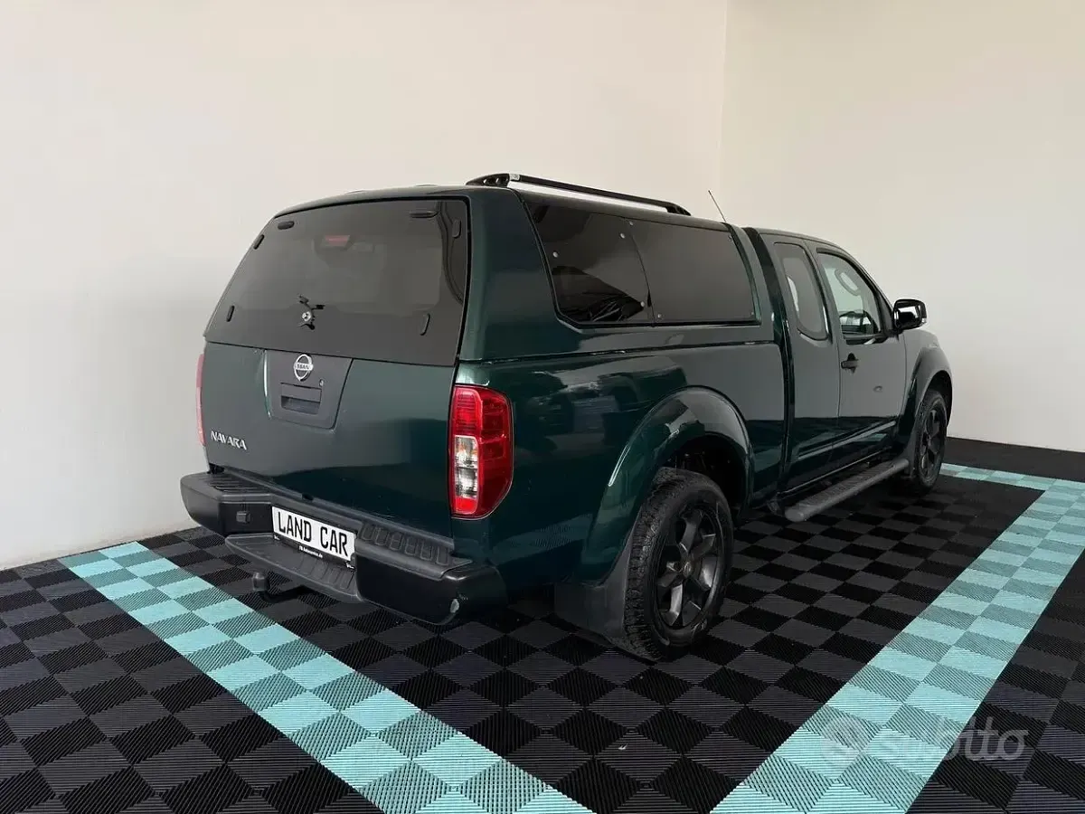 Usado Nissan Navara SE 190 CV (139 kW) 2015 Verde Pickup/Camioneta
